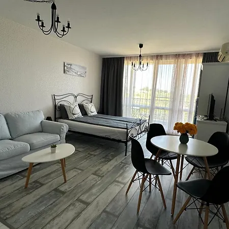 E32 Atia Chernomoretz * Τσερνομόρετς